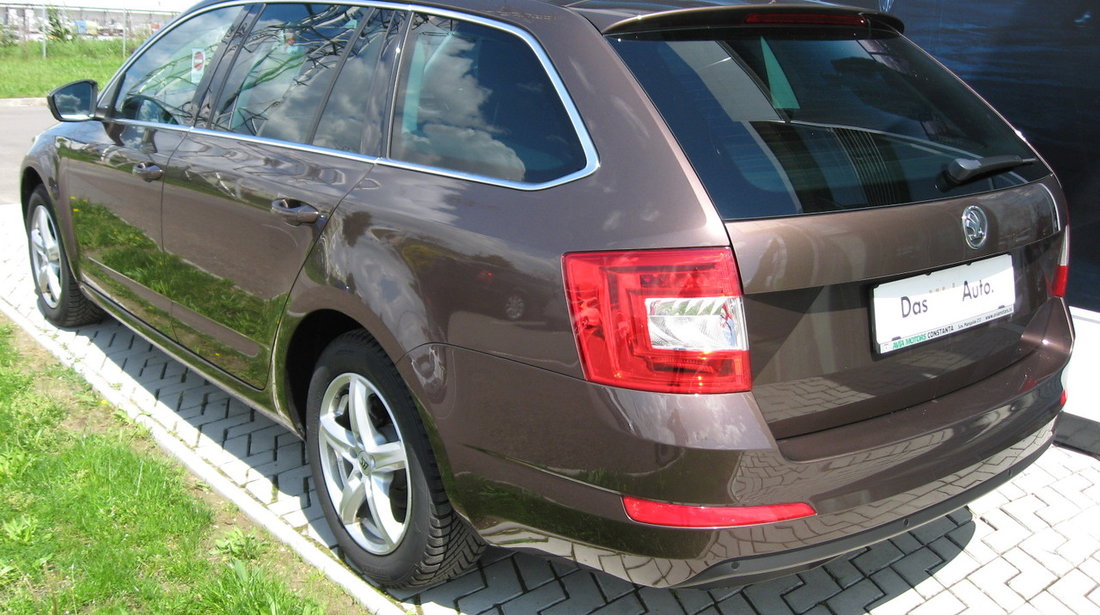 Skoda Octavia Combi Style 2.0 TDI M6tr