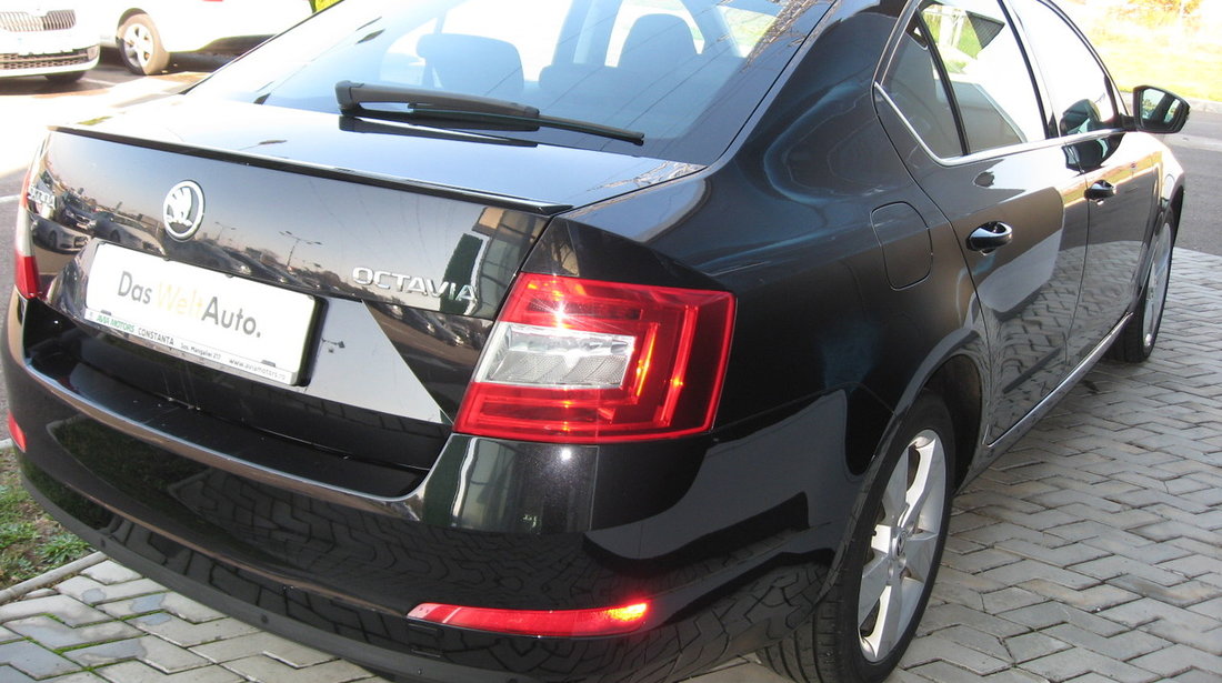 Skoda Octavia Elegance 1.6TDI DSG