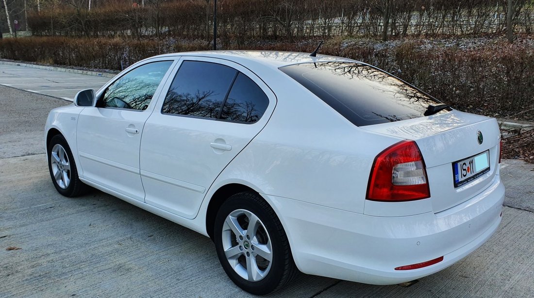 Skoda Octavia full options km reali carte service fab. 2011