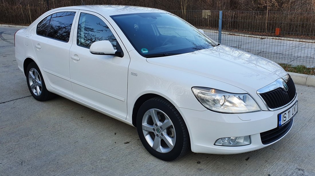 Skoda Octavia II full options km reali carte service fab. 2011