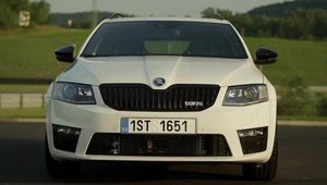 Skoda Octavia RS ni se prezinta intr-un clip video