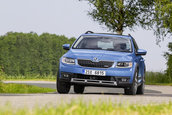 Skoda Octavia Scout - Galerie Foto