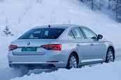 Skoda Superb Facelift - Galerie foto spion