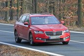 Skoda Superb Facelift - Galerie foto spion