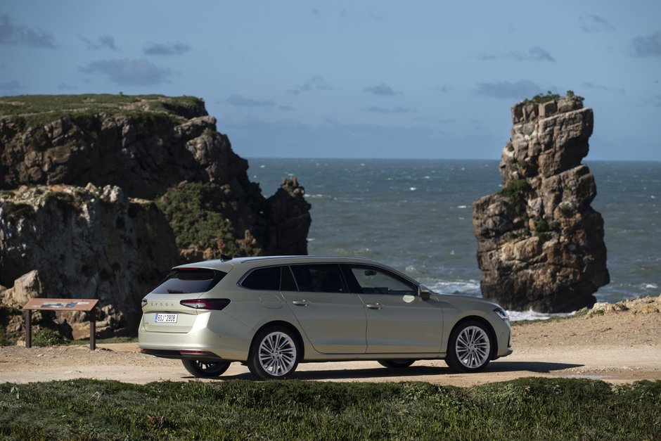 Skoda Superb - Galerie foto