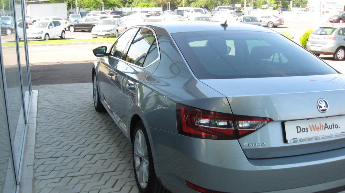 Skoda Superb Style 2.0 TDI DSG