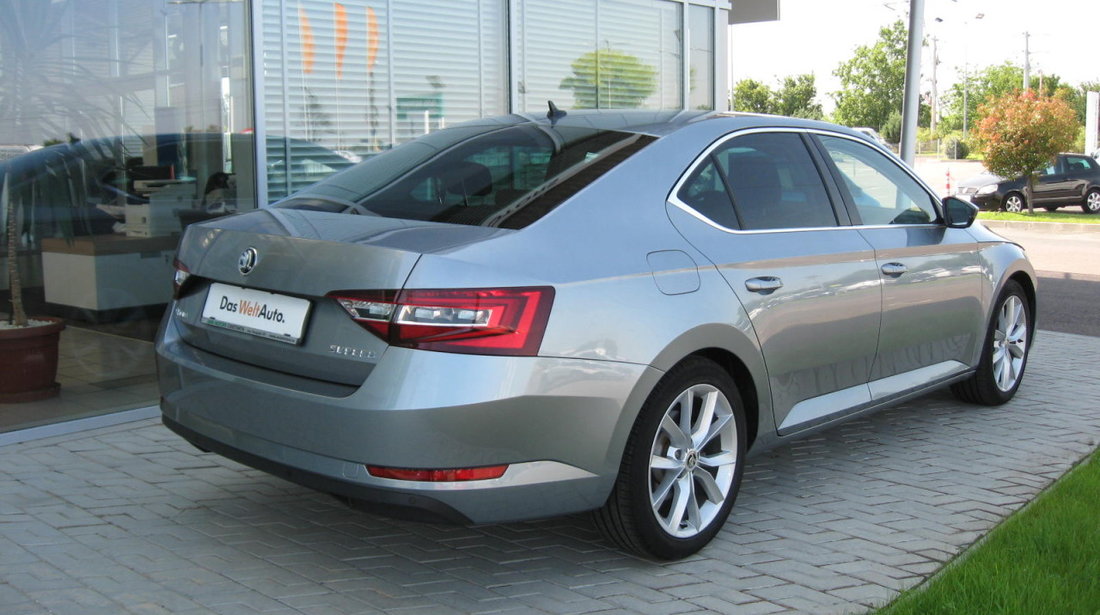 Skoda Superb Style 2.0 TDI DSG