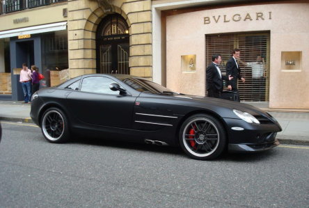 SLR722 Edition vopsit in negru mat