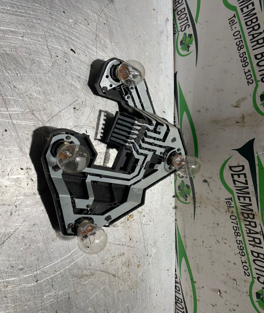 Soclu becuri lampa stop pe aripa dreapta Audi A4 B5 [1994 - 1999] Avant wagon 5-usi 1.6 MT (101 hp)