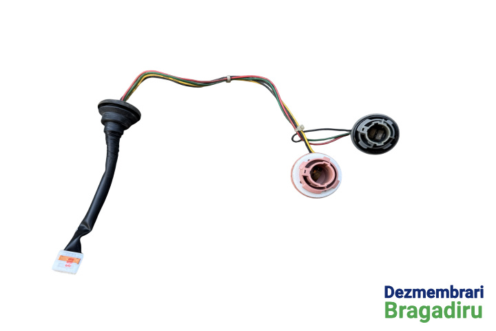 Soclu becuri lampa stop pe aripa dreapta Hyundai i20 2 (GB) [2014 - 2020] Hatchback - 5 usi 1.2 MT (84 hp) Cod motor: G4LA-6