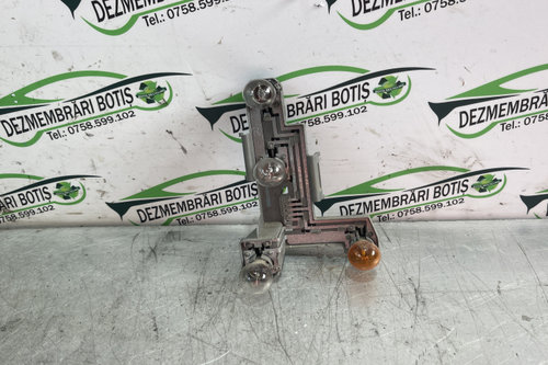 Soclu becuri lampa stop pe aripa dreapta 1K9945258 / 1K9 945 258 Volkswagen VW Golf 6 [2008 - 2015] ...