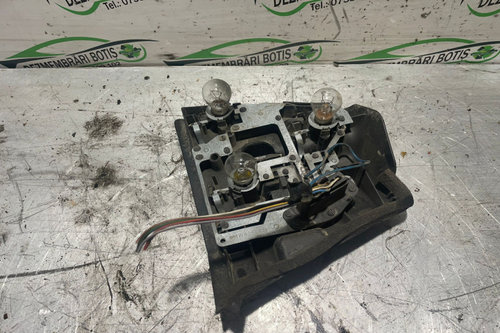 Soclu becuri lampa stop pe aripa stanga BMW Seria 3 E46 [1997 - 2003] Sedan 4-usi 316i MT (105 hp)