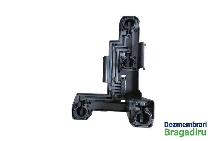Soclu becuri lampa stop pe aripa stanga Cod: 1K9945257 1K9945257 Volkswagen VW Golf 6 [2008 - 2015] wagon 5-usi 1.6 TDI BlueMotion MT (105 hp) Cod motor: CAY, Cod cutie: LUB, Cod culoare: LA7W