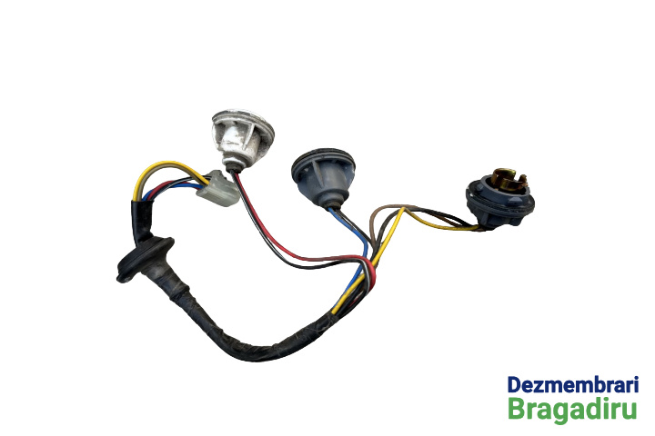 Soclu becuri lampa stop pe aripa stanga Daewoo Matiz M200 [2005 - 2007] Hatchback 0.8 MT (51 hp) Cod motor F8CV