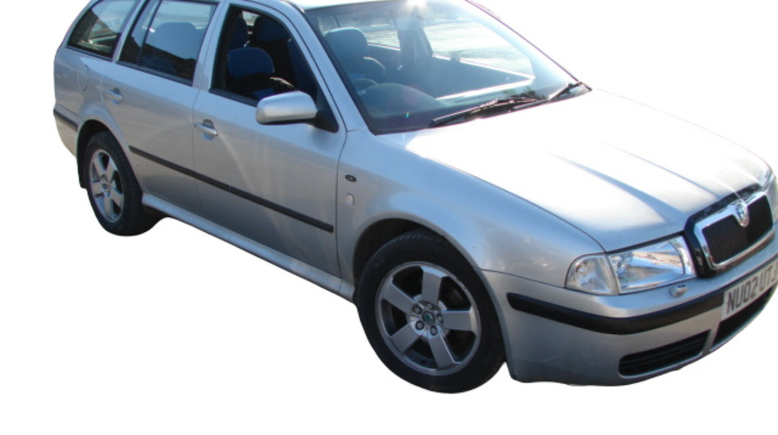 Soclu becuri lampa stop pe aripa stanga Skoda Octavia [facelift] [2000 - 2010] Combi wagon 5-usi 1.9 TDI MT (110 hp) (1U5)