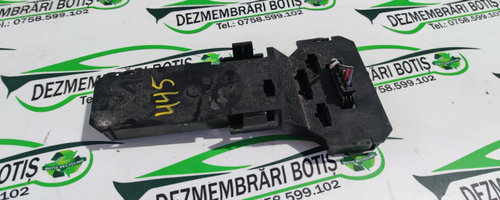 Soclu becuri lampa stop pe aripa stanga Volkswagen VW Passat B5 [1996 - 2000] Sedan 4-usi 1.9 TDI MT...