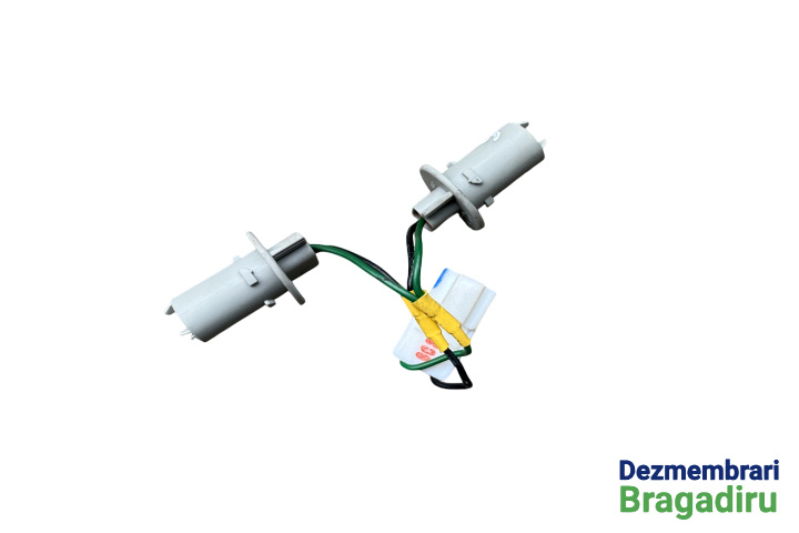 Soclu becuri lampa stop pe haion stanga Hyundai i20 2 (GB) [2014 - 2020] Hatchback - 5 usi 1.2 MT (84 hp) Cod motor: G4LA-6