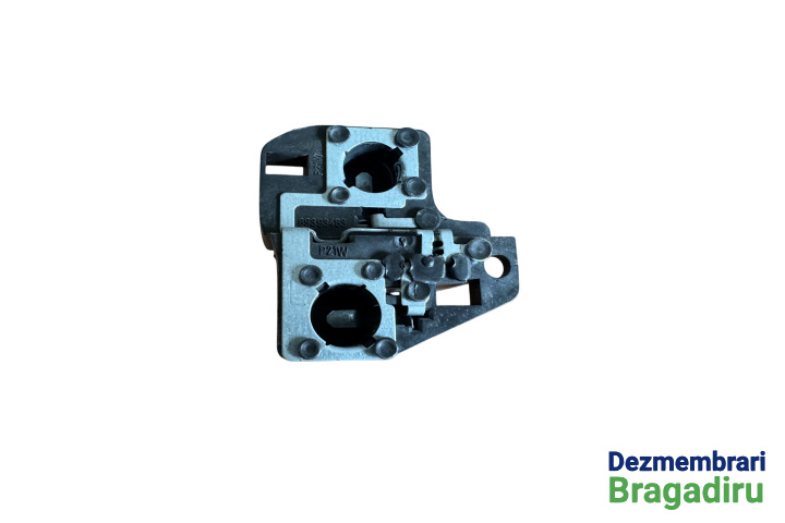 Soclu becuri lampa stop pe haion stanga Seat Exeo [2009 - 2012] Sedan 2.0 TDI MT (143 hp) Cod motor: CAGA, Cod culoare: LW7X