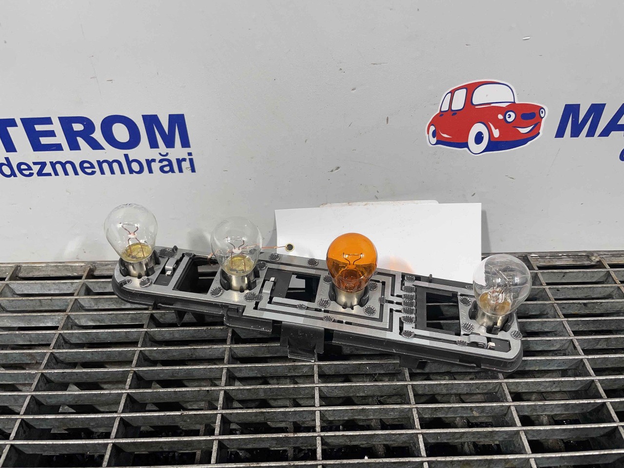 SOCLU BECURI MERCEDES A-CLASS - - (1997 2004)