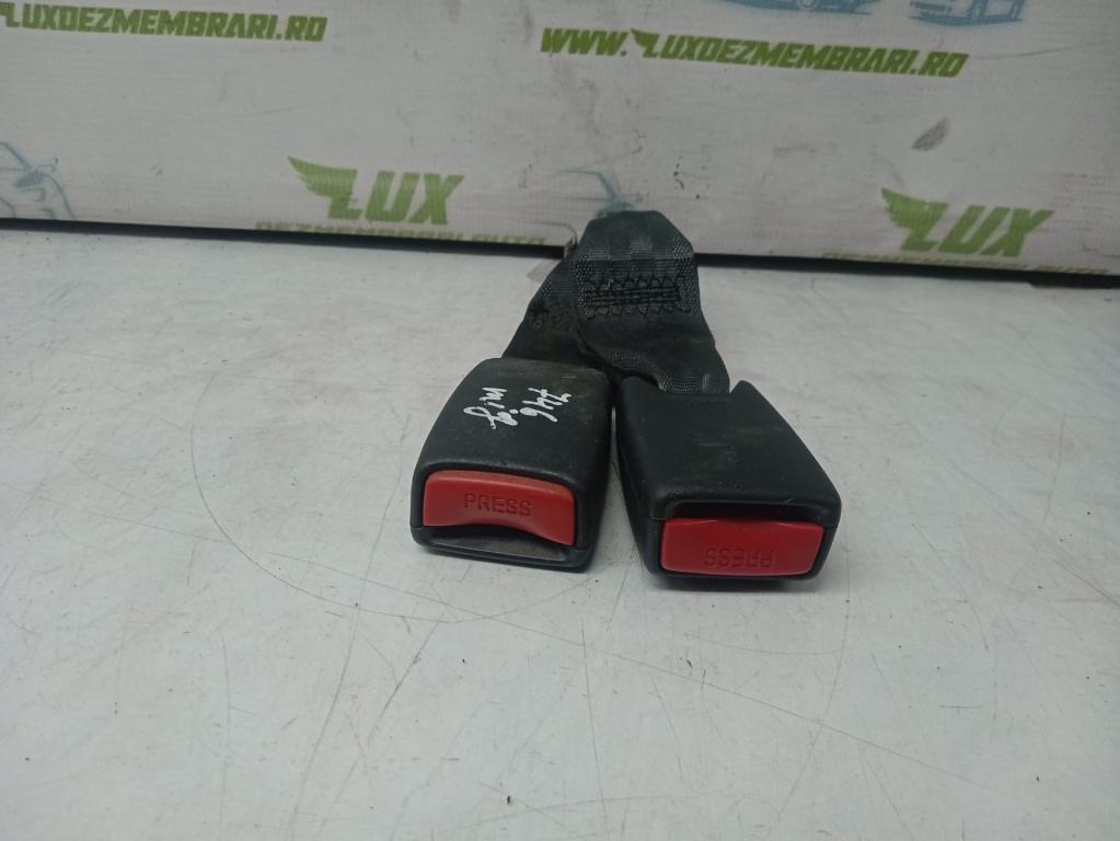 Soclu centura spate mijloc Mitsubishi Outlander [2001 - 2008] 2.0 benzina 4G63
