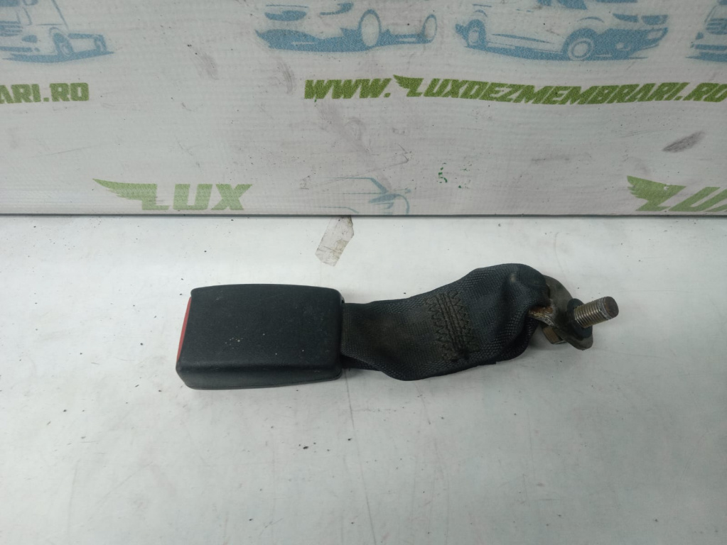 Soclu centura stanga spate Mitsubishi Outlander [2001 - 2008] 2.0 benzina 4G63