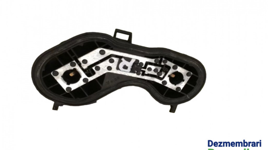 Soclu lampa pozitie dreapta Renault Megane 2 [2002 - 2006] Hatchback 3-usi 1.9 dCi MT (120 hp) II (BM0/1_ CM0/1_)