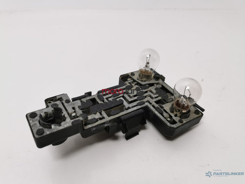 Soclu stop aripa stanga spate SEAT IBIZA III (6K1) [ 1999 - 2002 ] 16V (APE, AUA) 55KW|75HP OEM 6K69...