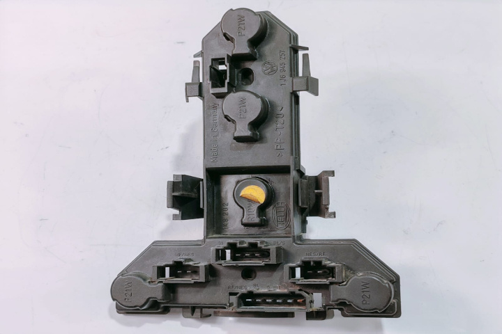 Soclu Stop Dreapta 1J6945257 Volkswagen VW Golf 4 [1997 - 2006]
