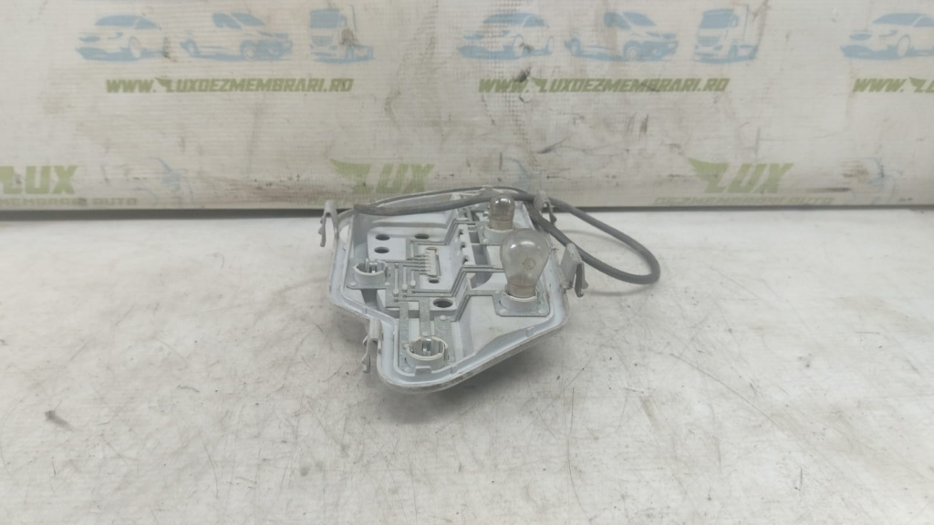 Soclu stop dreapta 606945258a Volkswagen VW Polo 4 9N [2001 - 2005] 1.2 benzina awy