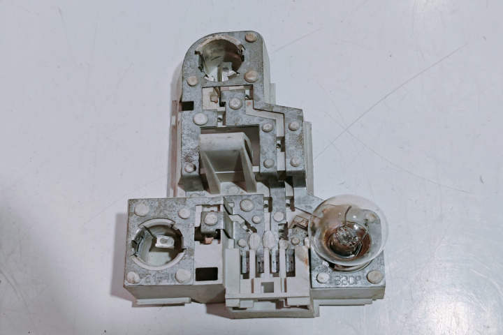 Soclu Stop Dreapta 6900472 BMW Seria 3 E46 [1997 - 2003]
