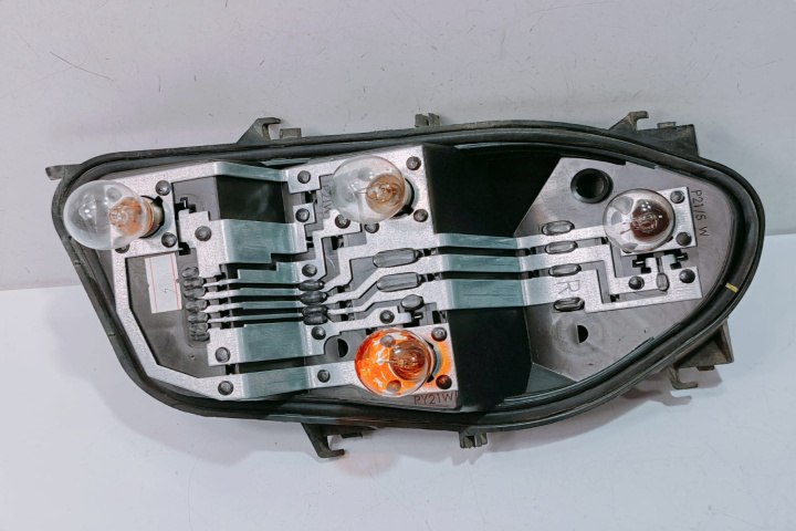 Soclu Stop Dreapta 89035086 Renault Clio 3 [2005 - 2009]