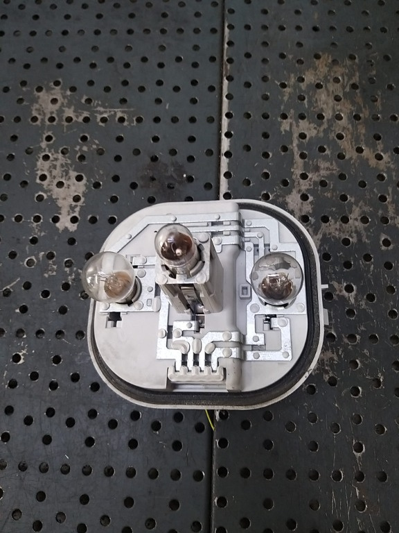 Soclu stop dreapta fiat bravo 2 198 27272501