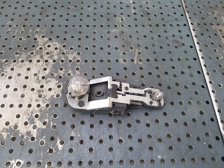 Soclu stop dreapta haion seat leon 1p 6l5945231