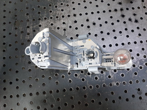 Soclu stop dreapta mercedes b-class w246 607042 e55732