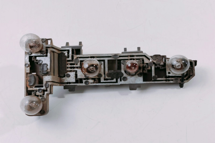 Soclu Stop Stanga 1J9945257A Volkswagen VW Golf 4 [1997 - 2006]
