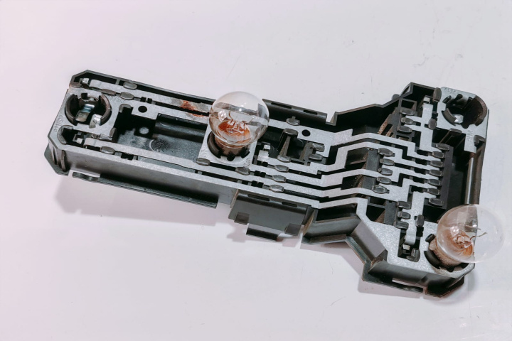 Soclu Stop Stanga 3B9945257 Volkswagen VW Passat B5 [1996 - 2000]