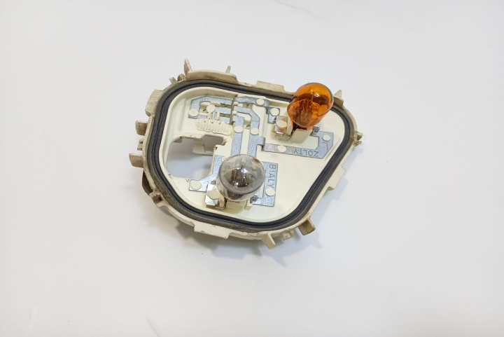 Soclu stop stanga 5G9945257A Volkswagen VW Golf 7 [2012 - 2017]