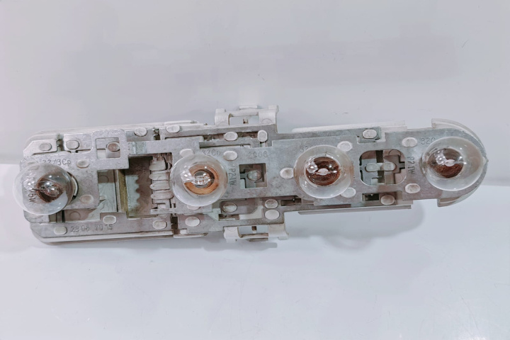 Soclu Stop stanga 8D9945257 Audi A4 B5 [1994 - 1999]