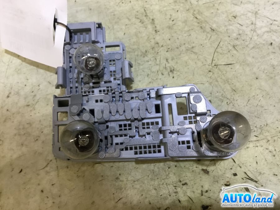 Soclu Stop Stanga Facelift Mercedes-Benz C-CLASS W204 2007