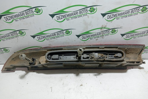 Soclu Stop Stanga Renault Kangoo [facelift] [2003 - 2009] Passenger minivan 1.5 dCi MT (80 hp)
