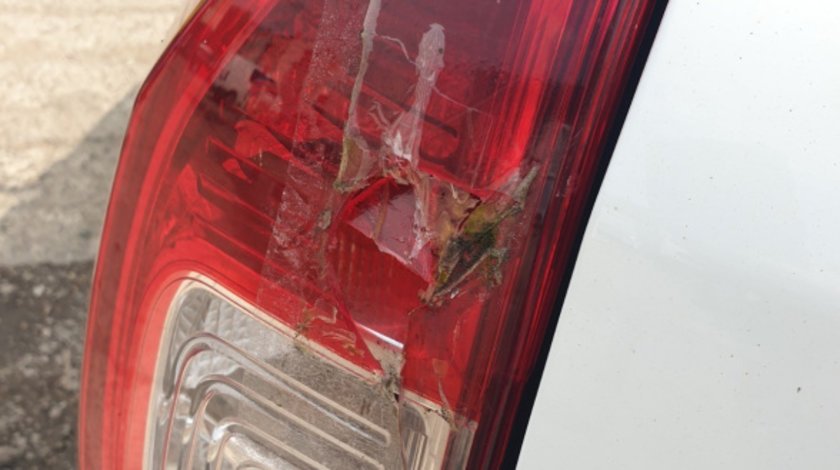 Soclu Suport Bec Becuri de pe Lampa Stop Tripla Stanga Dacia Logan 2 MCV 2012 - 2016