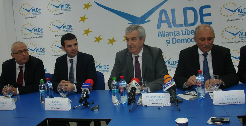 Soferi, grabiti-va cu inmatriculatul! Ministrul Mediului va prezenta noua forma de taxare Soferi, grabiti-va cu inmatriculatul! Ministrul Mediului va prezenta noua forma de taxare
