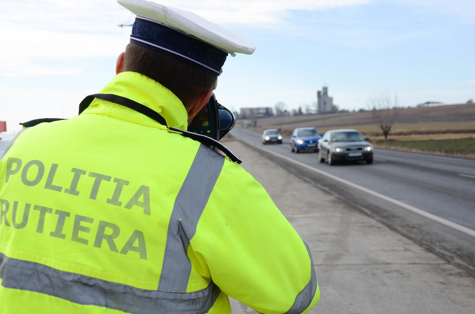 Soferii au la dispozitie 15 zile ca sa achite jumatate din amenda, in loc de 48 de ore. E o lege buna? Soferii au la dispozitie 15 zile ca sa achite jumatate din amenda, in loc de 48 de ore. E o lege buna?
