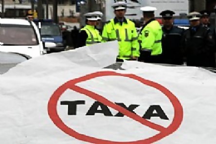 SOLUTIA: Cu maşina inmatriculata şi taxa de poluare in buzunar SOLUTIA: Cu maşina inmatriculata şi taxa de poluare in buzunar