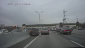 Solutia unui sofer rus pentru a scapa de aglomeratia din trafic