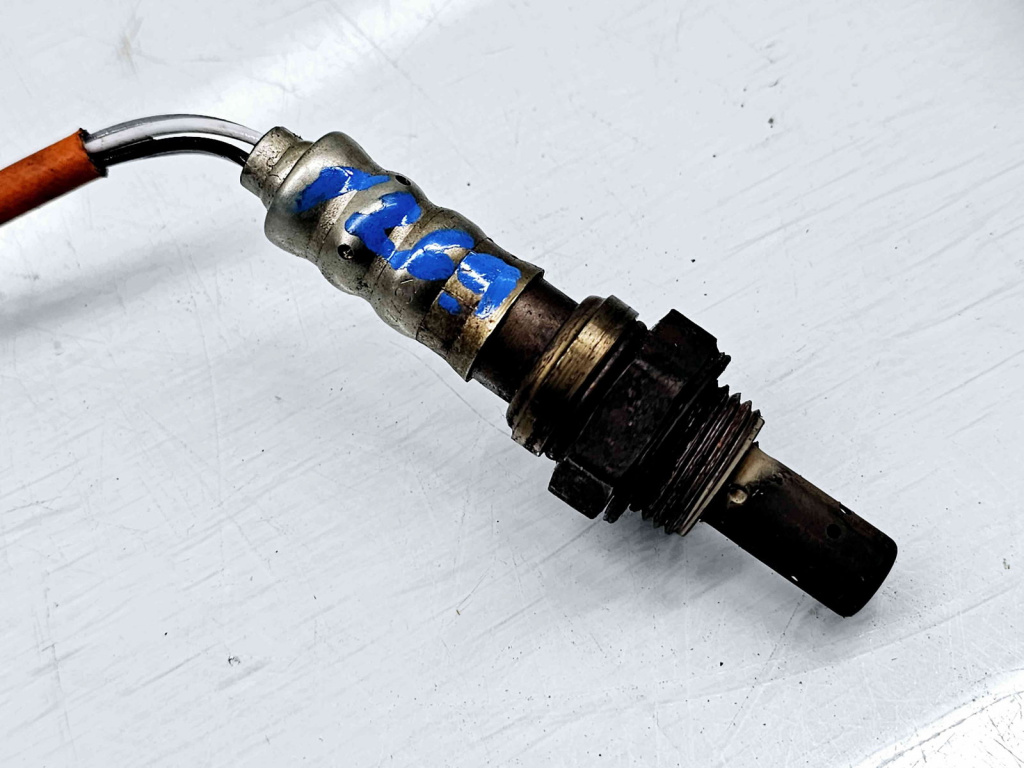 Sonda lambda Dacia Logan (LS) [Fabr 2004-2012] H7700274189 1.4 Benz K7J710 55KW / 75CP 1.4 Benz K7J710 55KW / 75CP