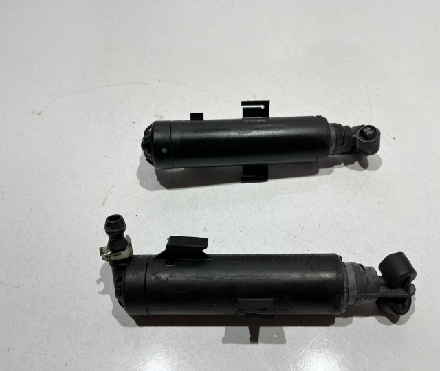 Spalator far dreapta 4H0955102 Audi A8 D4/4H [2010 - 2014]