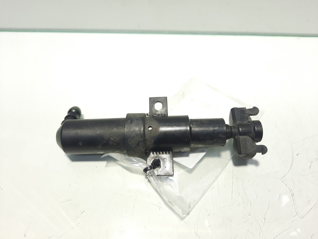 Spalator far dreapta, cod 3C0955104A Vw Passat Variant (3C5) (id:459021)