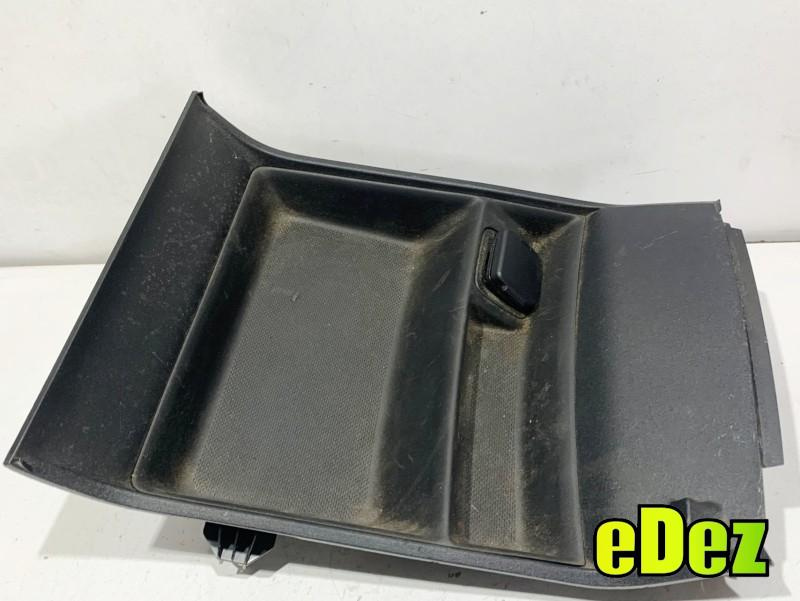 Spatiu depozitare consola centrala cu priza Ford Mondeo (2014-2022) [MK5] DS73-F045P04-DE