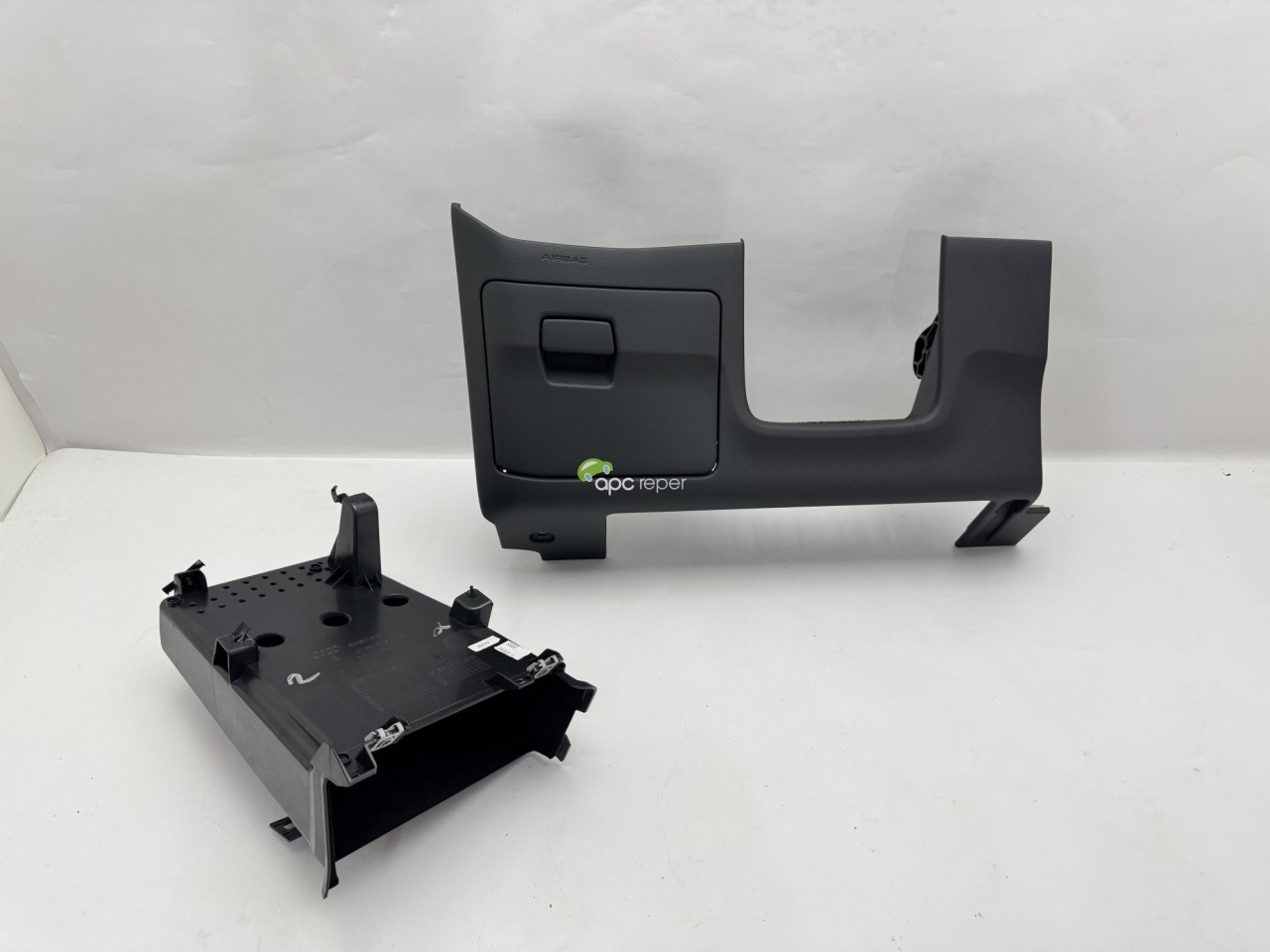 Spatiu depozitare stanga Original Audi A4 B9 8W / A5 F5 - Cod: 8W1880301A